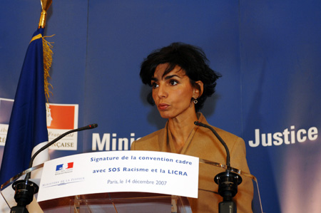 Signature d'une convention avec la LICRA et SOS RACISME - Crdits Photos : Chrystelle LACENE